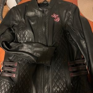 Women’s leather jacket with liner